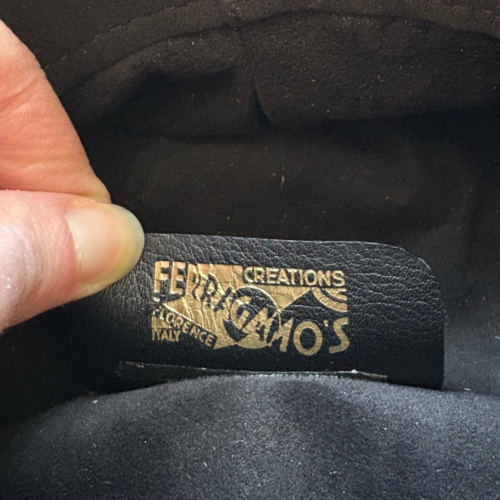 Vintage Salvatore Ferragamo Black Suede Bucket Bag Shoe Charm Limited Edition - Picture 13 of 16
